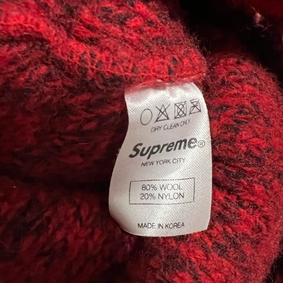 Supreme Beanie - Picture 2 of 2